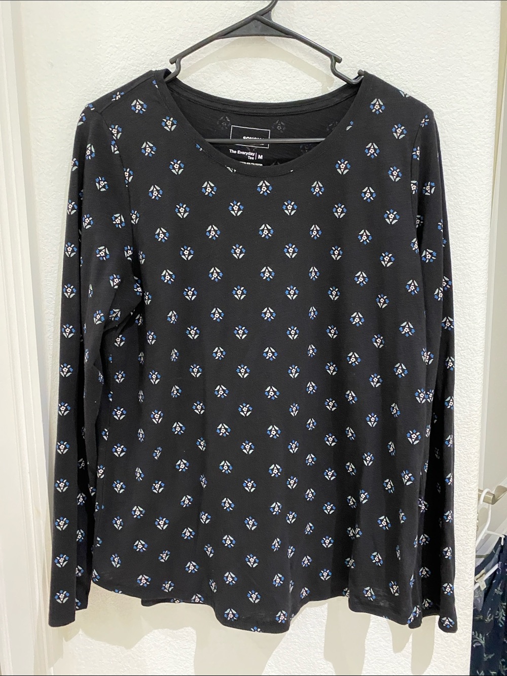 Sonoma Goods For Life Black Floral Print Long Sleeve Tee - Size M - Excellent